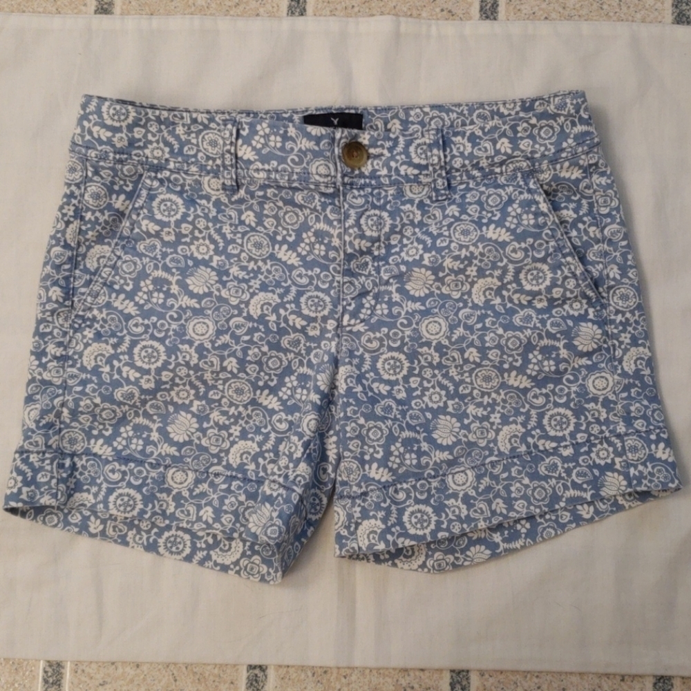 American Eagle Floral Print Midi Shorts